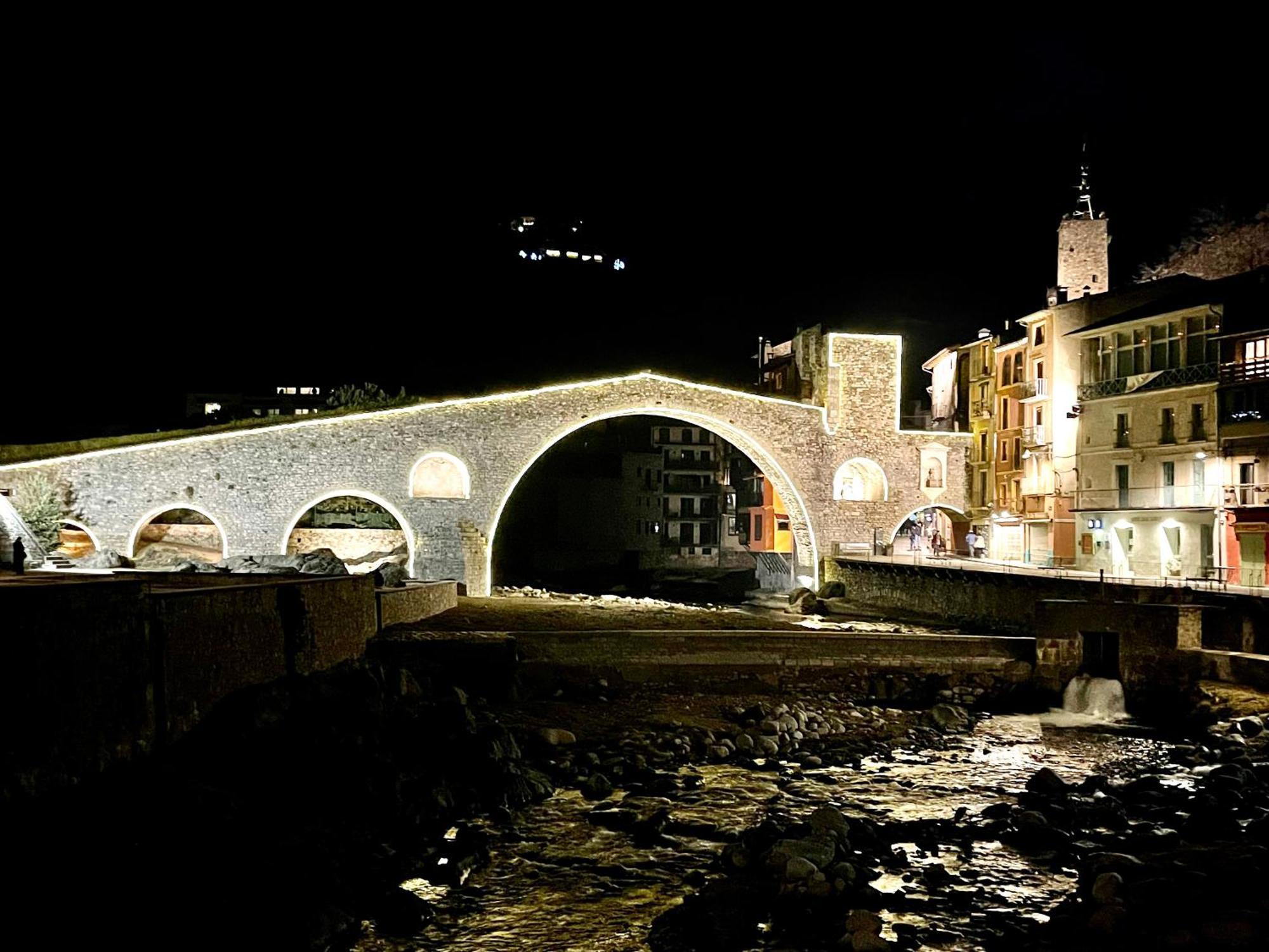 Apartamento Colgante Al Rio Con Vistas Al Puente Camprodon Extérieur photo